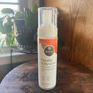TreLuxe Soothe & Restore Curl Defining Mousse